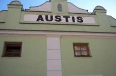 Austis